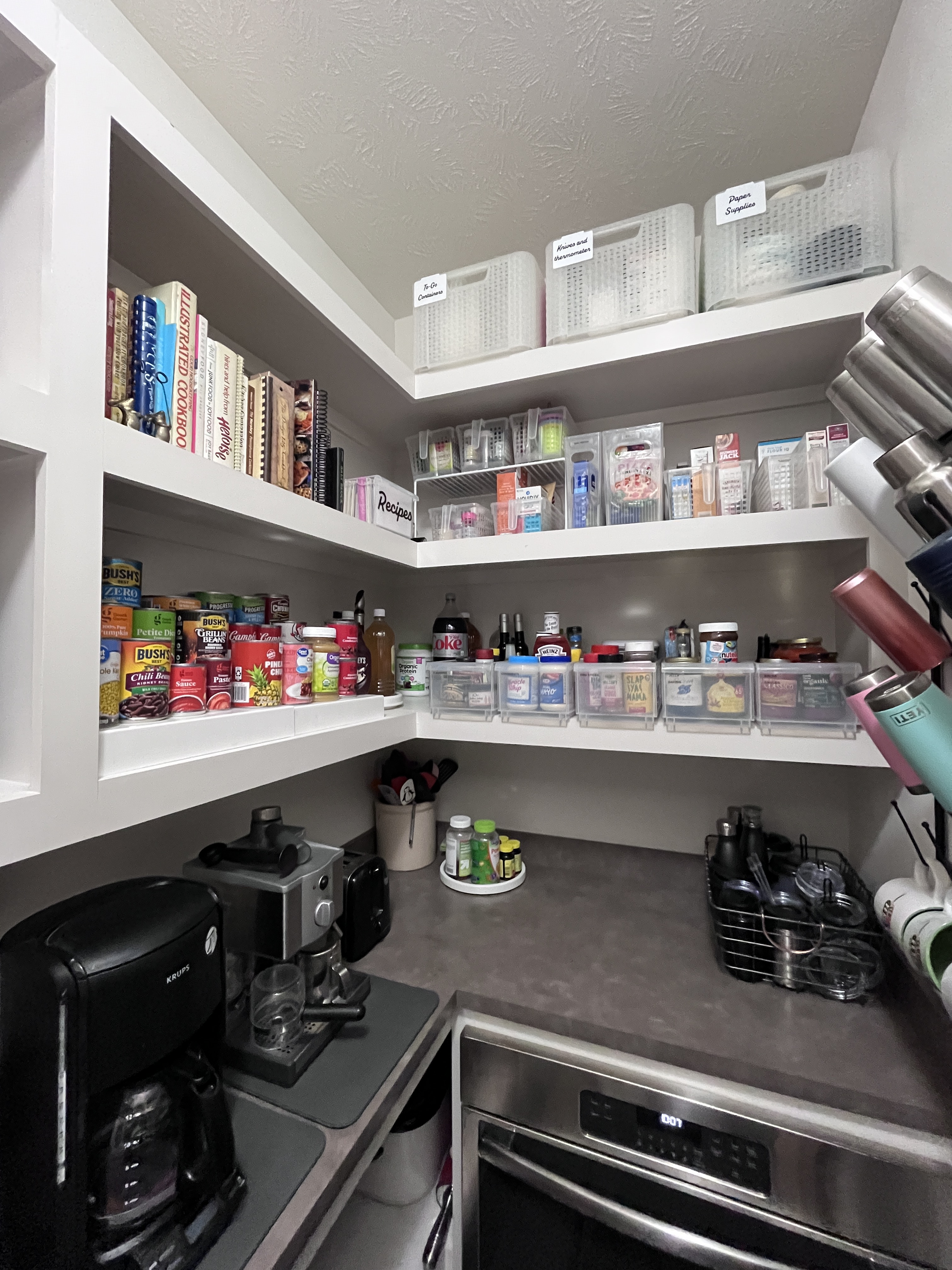 overwhelming pantry is now organized