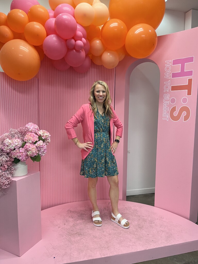 Kelsey at the how to: summit for pro organizers