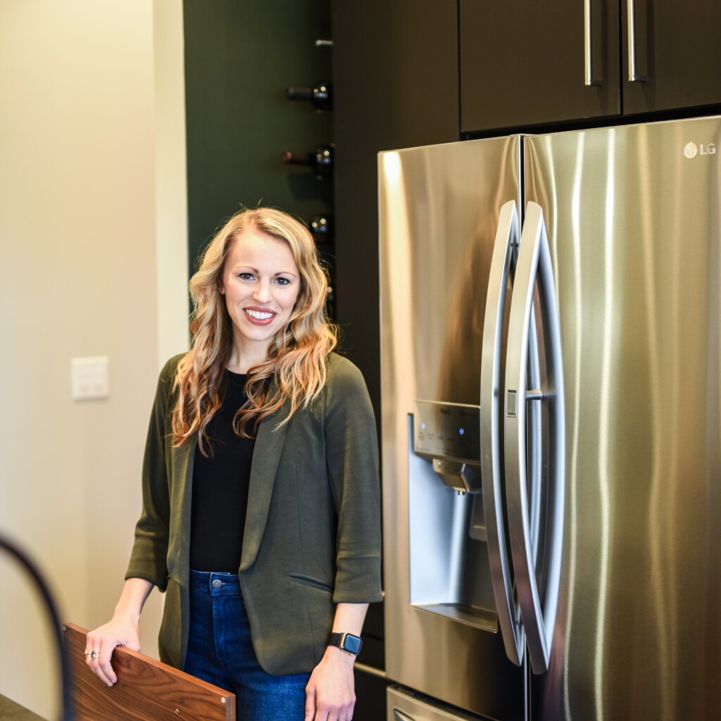 professional organizer omaha, kelsey nodgaard, owner smart move organizing