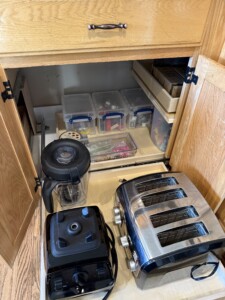 Decluttered kitchen